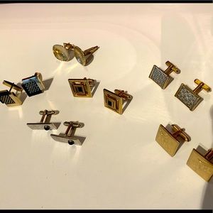 Six pair of men’s cuff links. Various sizes.
